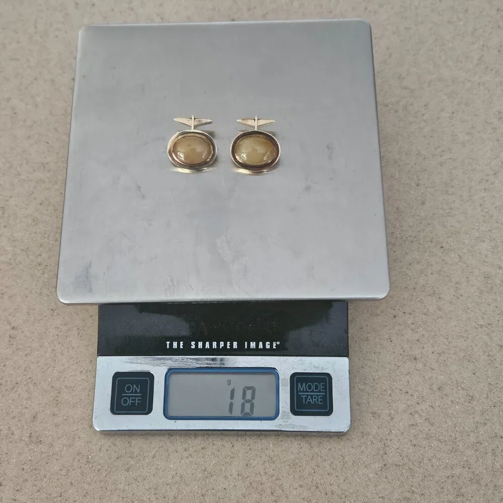 RARE SIGNED VINTAGE ESTATE GUMPS OVAL YELLOW JADE CABOCHON 14K GOLD CUFFLINKS
